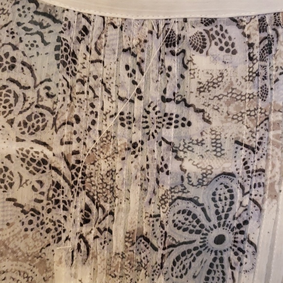 Blouse - Picture 8 of 8